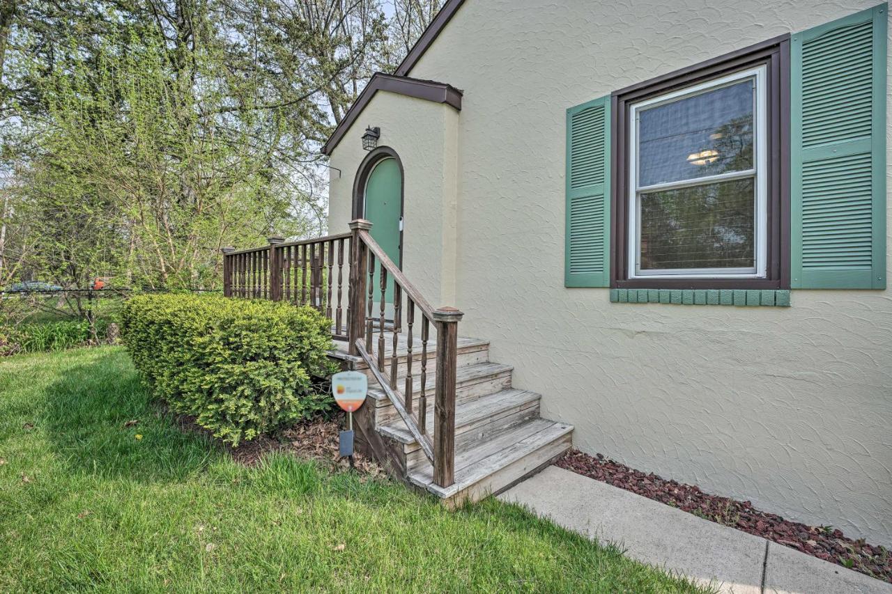 Benton Harbor Gracie Cottage With Hot Tub And Yard! Exterior photo